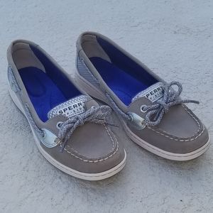 Sperry top sliders